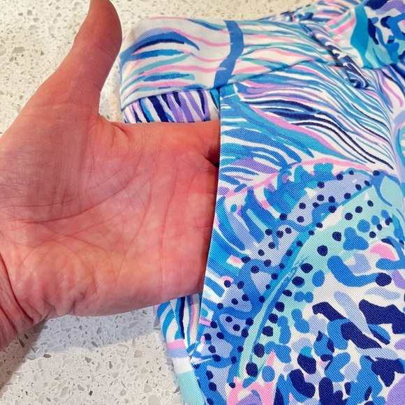 Lilly Pulitzer Callahan Stretch Shorts Fishful Thinking Size 8 NWT - Picture 3 of 13